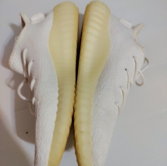 adidas Yeezy Boost 350 V2 Cream White Triple White - Picture 5 of 17